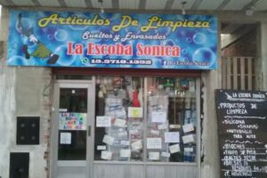 Art&iacute;culos de limpieza. LA ESCOBA S&Oacute;NICA.