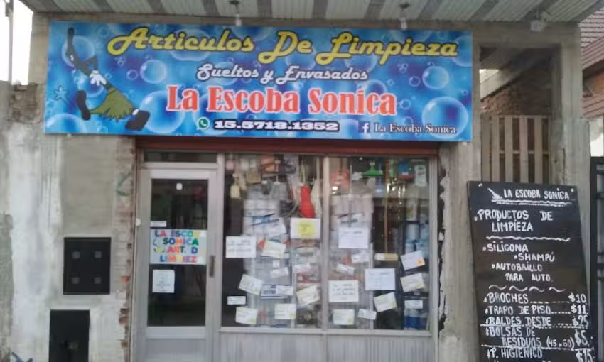 Art&iacute;culos de limpieza. LA ESCOBA S&Oacute;NICA.