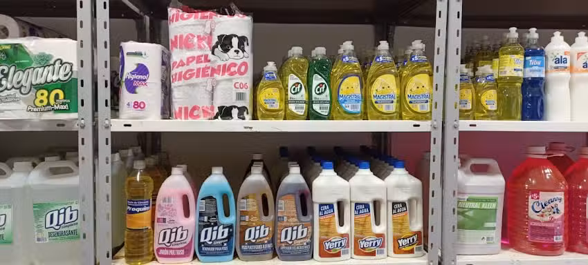 La Qu&iacute;mica. Venta de art&iacute;culos de Limpieza en Punta Alta. Art&iacute;culos de piletas, piscinas