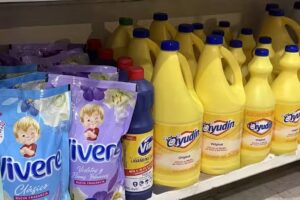 Mono: art. de limpieza y pet shop