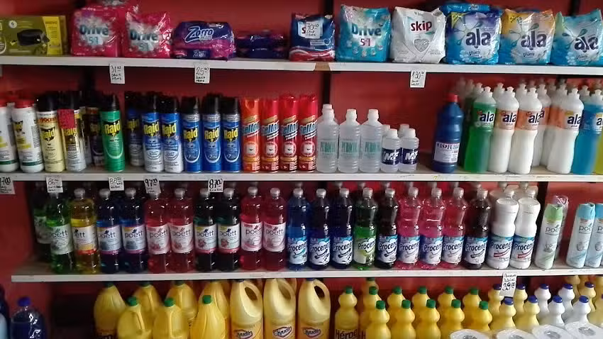 Sem Nome Perfumer&iacute;a y Bazar