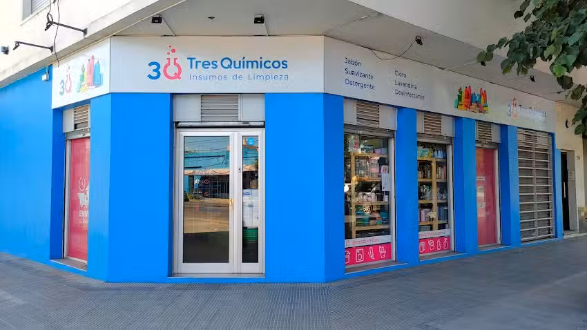 Tres Qu&iacute;micos